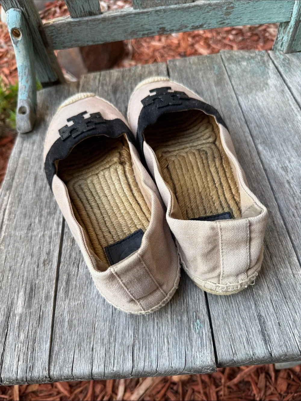 Tory Burch Ladies 9M Weston Beige Canvas Espadrilles with Black Logo Trim